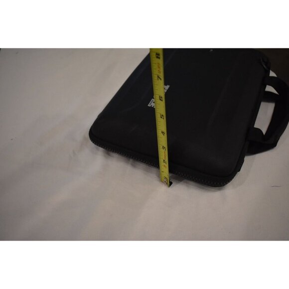 Thulke Gauntlet MacBook Pro Attache Case Black - Picture 10 of 10